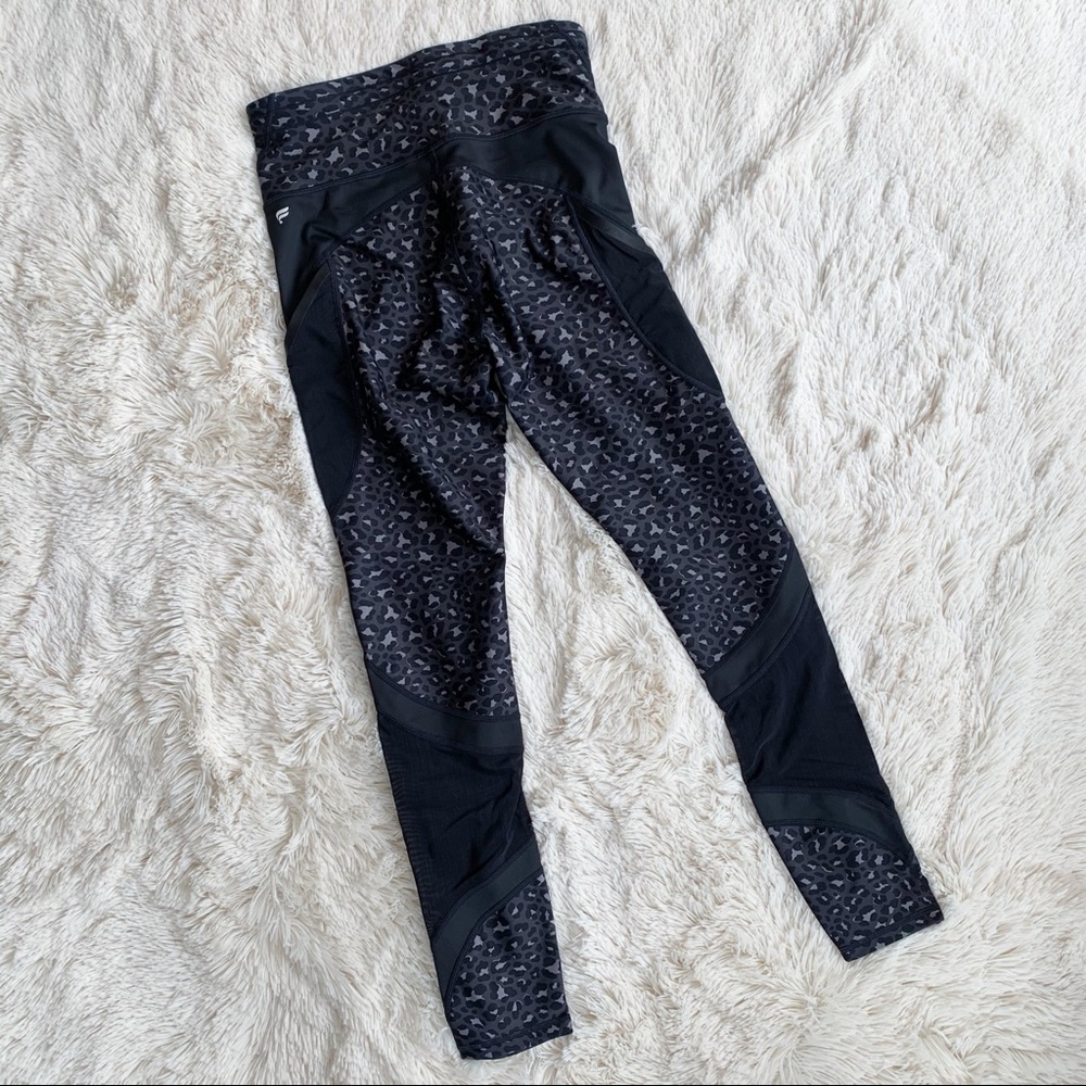 Fabletics Legging - Picture 4 of 5